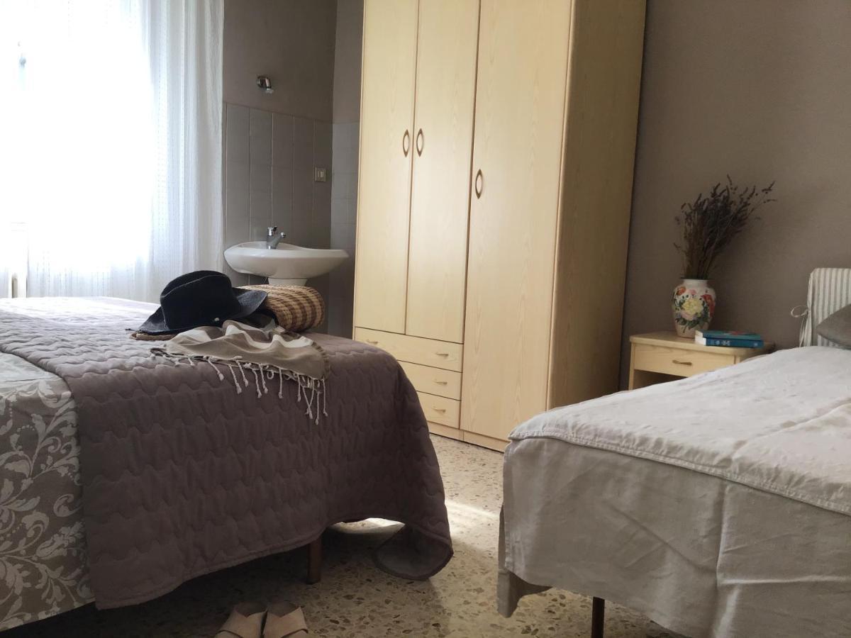 Appartamenti Le 4 Sorelle Римини Экстерьер фото